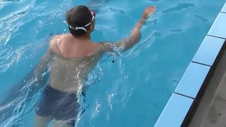 成人游泳真实视频大全