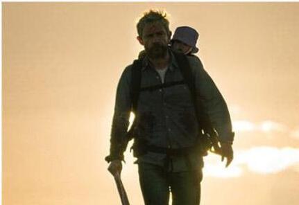 成人负重前行的视频短片,成人挑战极限的壮丽瞬间